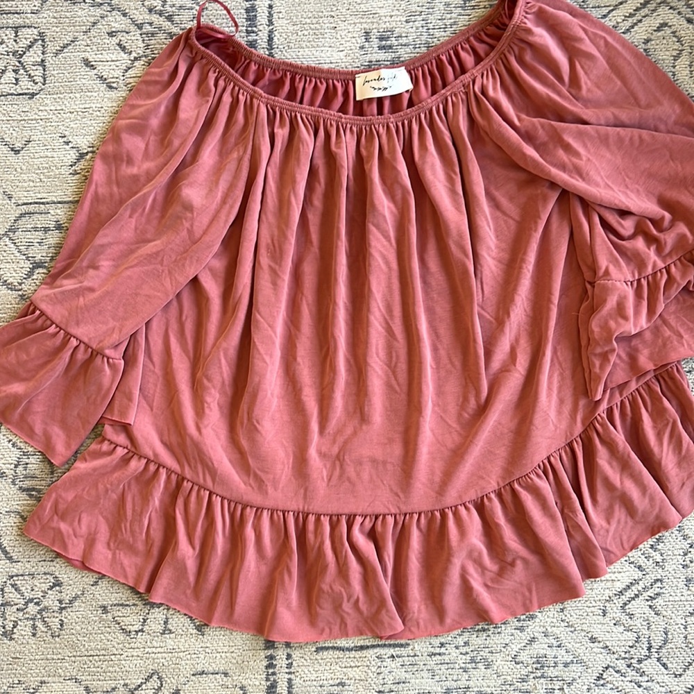 Bell Sleeve/off shoulder top